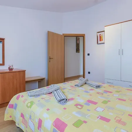 Holiday home Amazing Home In Fazana With Kitchen Fazana