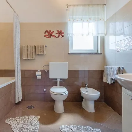 Awesome Home In Fazana *