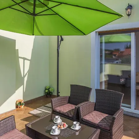 Tatil Evi Pineta,ogranak Iii Iii *