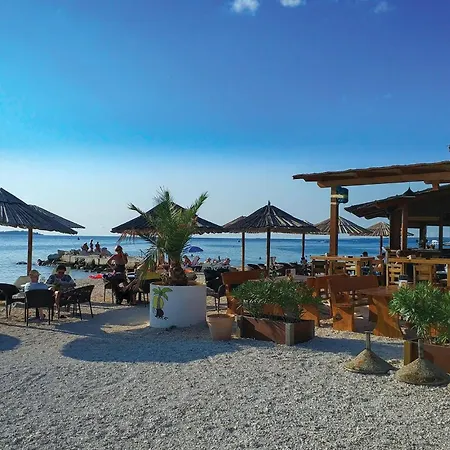 Pineta,ogranak Iii Iii Tatil Evi *