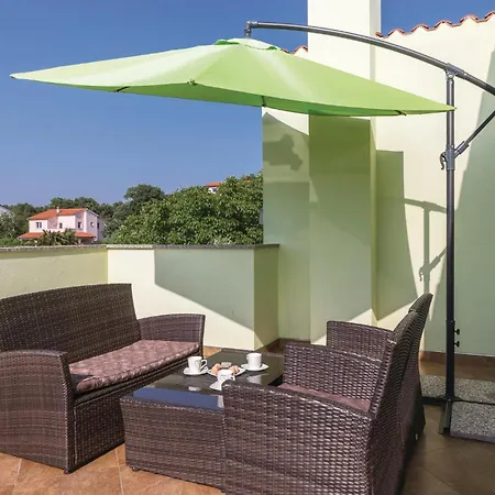 Awesome Home In Fazana *