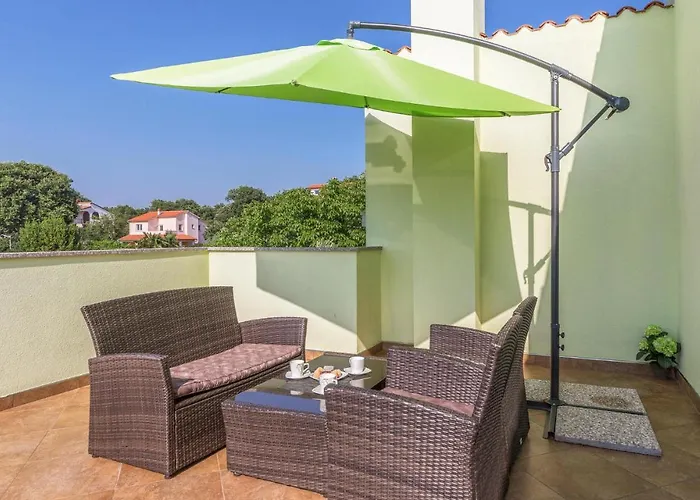 Pineta,ogranak Iii Iii Tatil Evi *