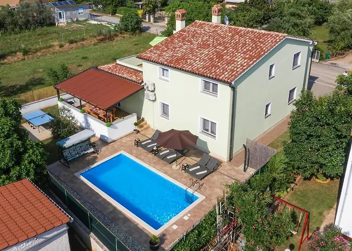 Pineta,ogranak Iii Iii Fažana