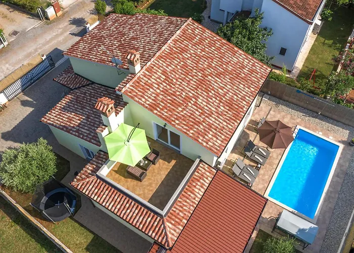 Pineta,ogranak Iii Iii Fažana